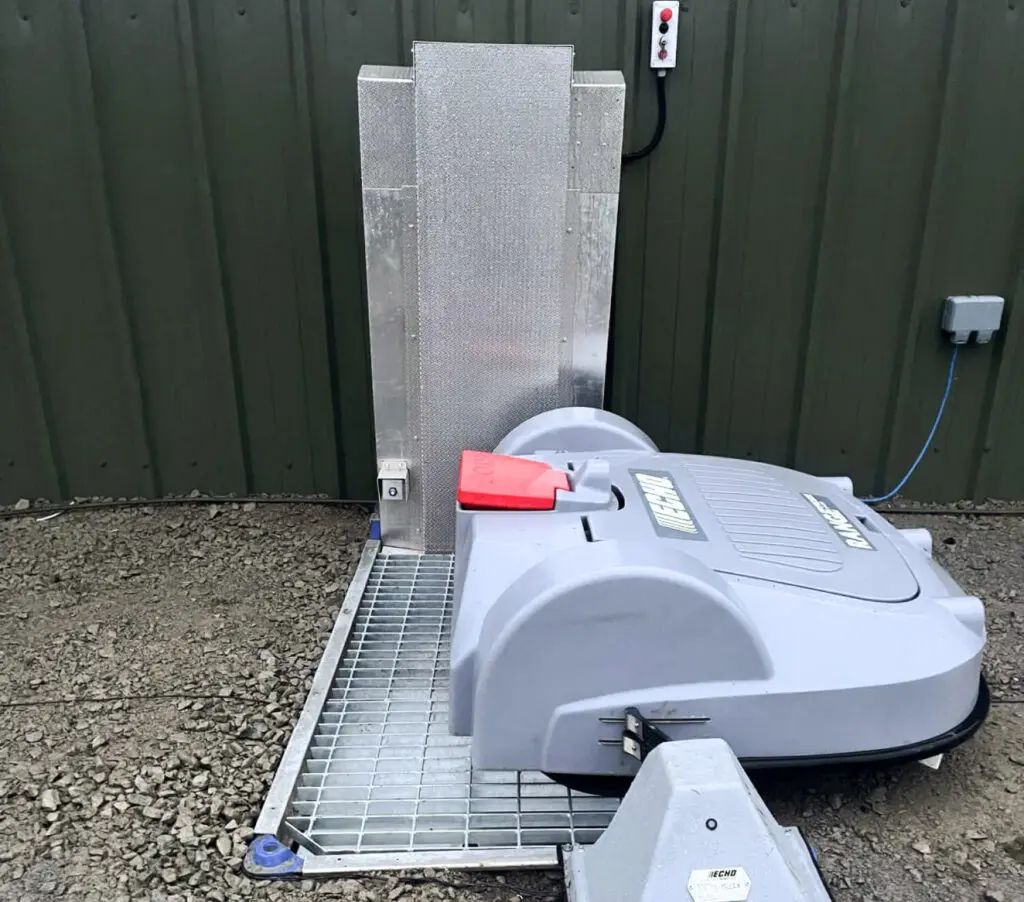 Pin High Driving Range Golf Ball Ditch with robotic picker